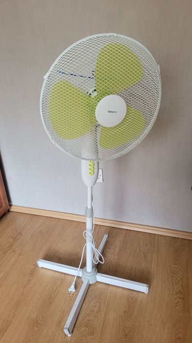Wentylator stojący Selecline