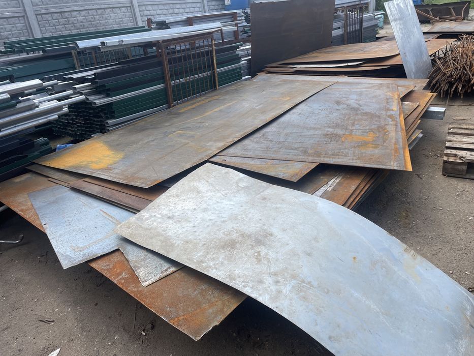 Profile stalowe zamkniete II gatunek Słupek ogrodzeniowy kształtownik