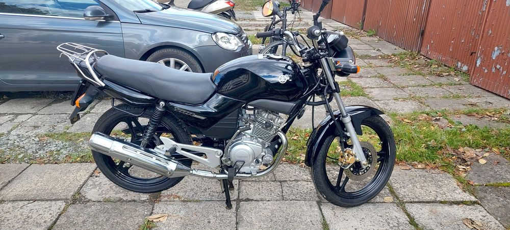 Motocykl Yamaha YBR 125 stan idealny minimalny przebieg