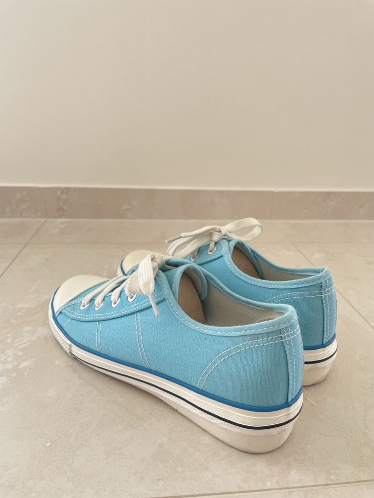 Buty trampki niebieskie