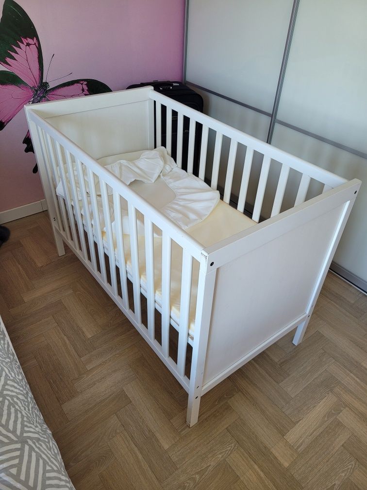 Кроватка детская IKEA