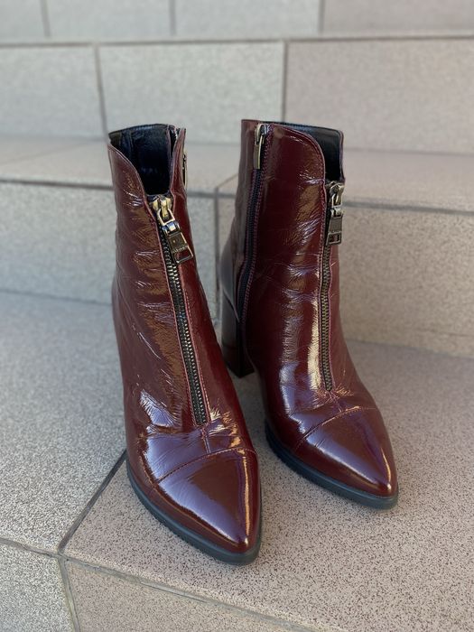 Продається жіноче взуття, 36 розмір!