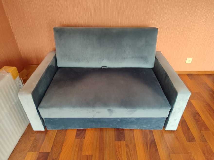 Sofa rozkładana z pojemnikiem na pościel (łóżko 120x190)