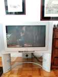 Televisão Sony Black Tinitron + móvel