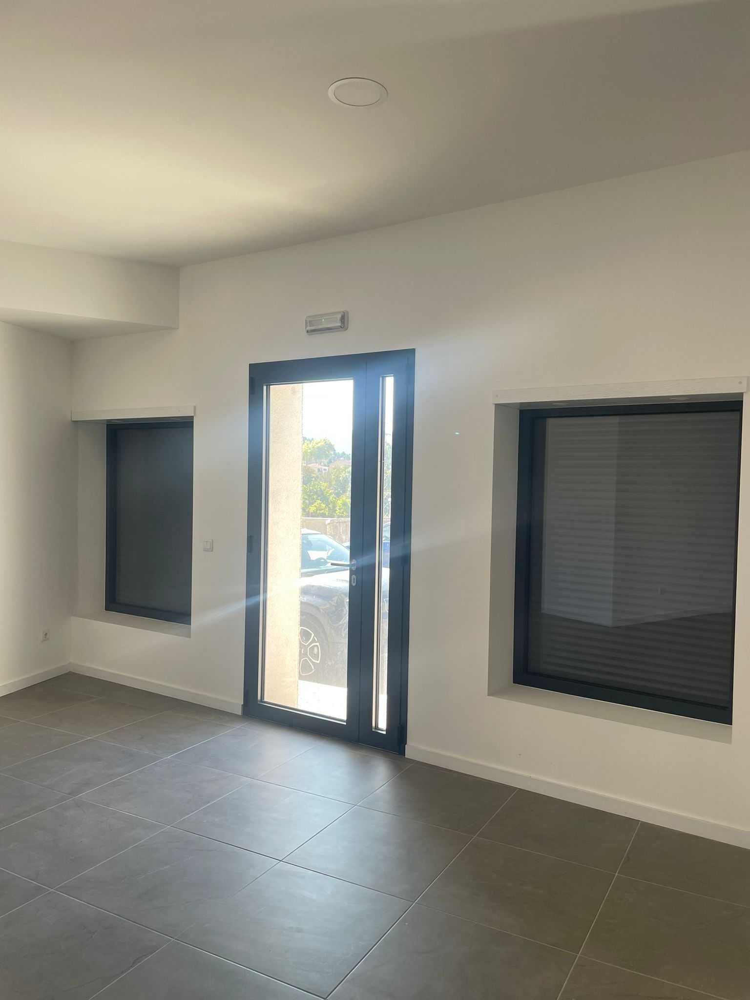 Loja na N2 70m2 Centro de Vidago