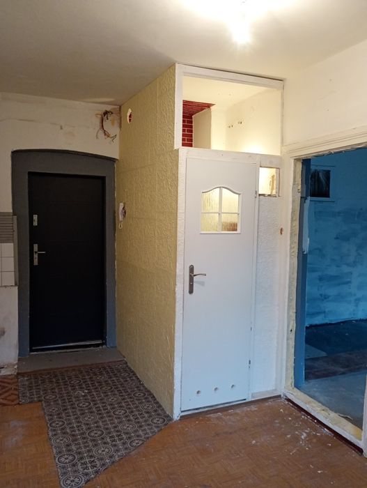 Mieszkanie Wałbrzych kawalerka bez pośredników, zadbany budynek