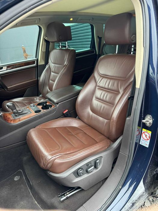 Комплект сидінь сідушки сидіння шкіра Touareg NF тоурег 7p 2010-2018