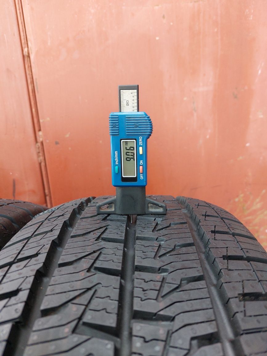 235/65/16C R16C 121/119R Continental VanContact 4Season 4шт шини