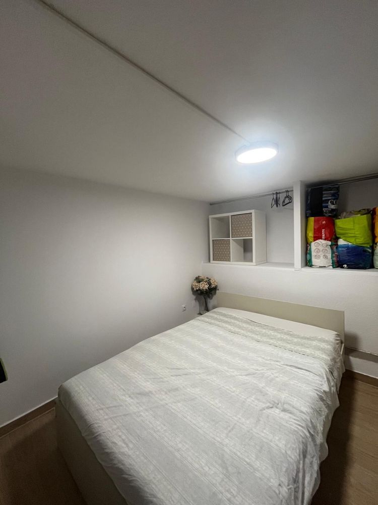 Quarto para alugar em andar de moradia
