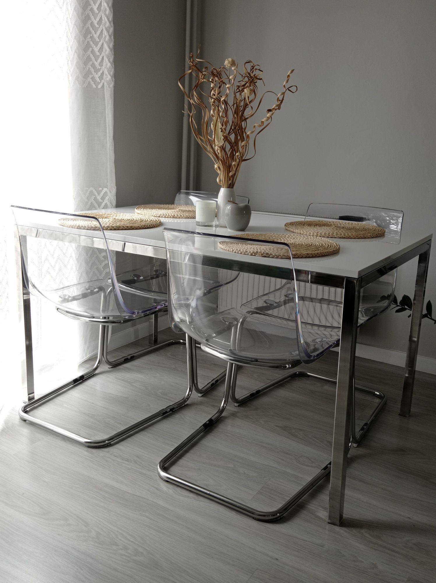 Zestaw IKEA stół TORSBY+ 4 krzesła TOBIAS połysk biel chrom