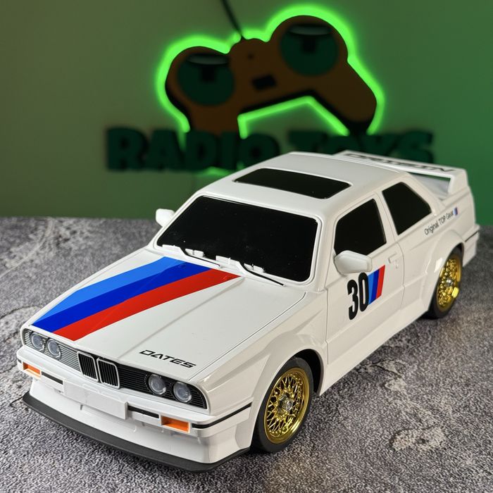 Дрифт машинка BMW Е30 на радіокеруванні Біла. Машинка для дрифту БМВ