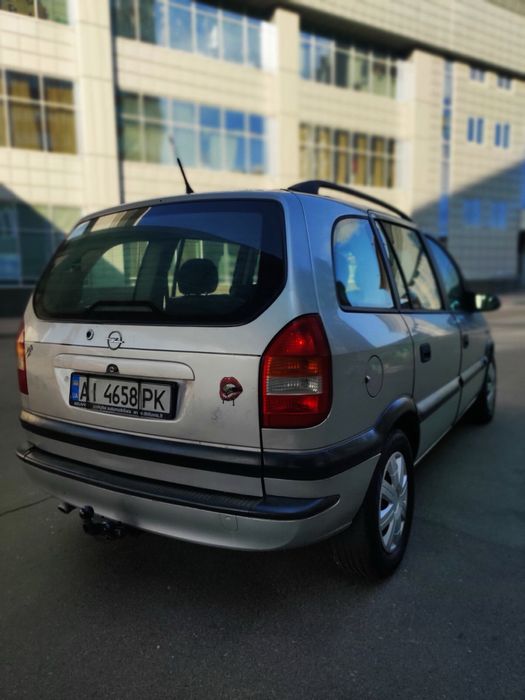 Продам Opel Zafira