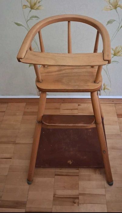 дитячий дерев'яний стільчик трансформер