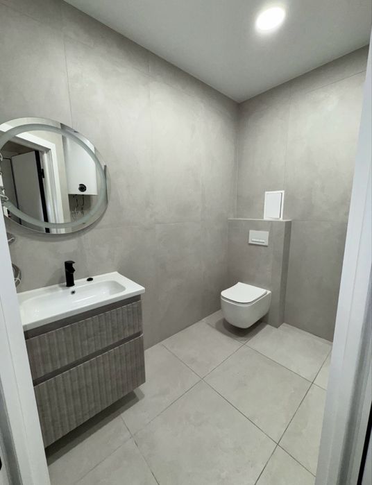 Вишукана 1 квартира на березі Дніпра Сімейний Люкс