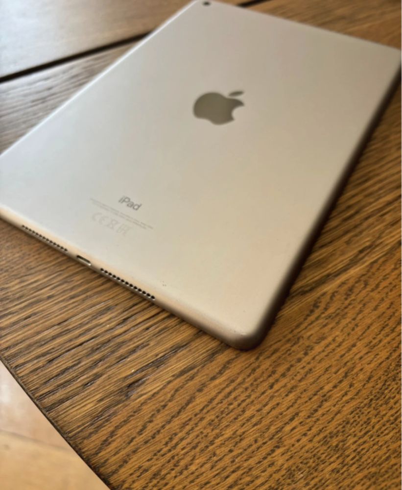 Ipad 6.ª geração prateado