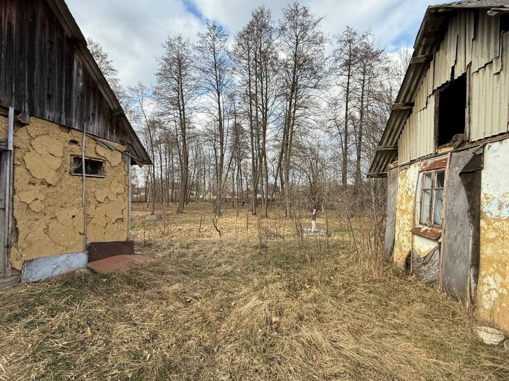 Затишна земельна ділянка під будинок в 17хв. від міста.