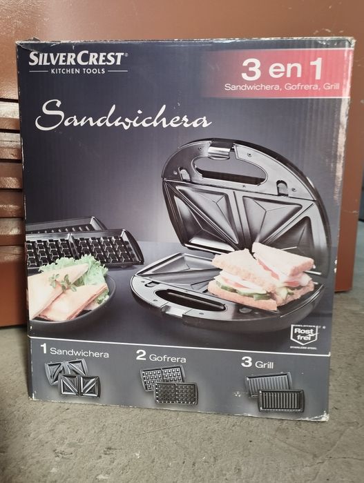 Tostadeira, Waffle maker e Grelhadora - Nova