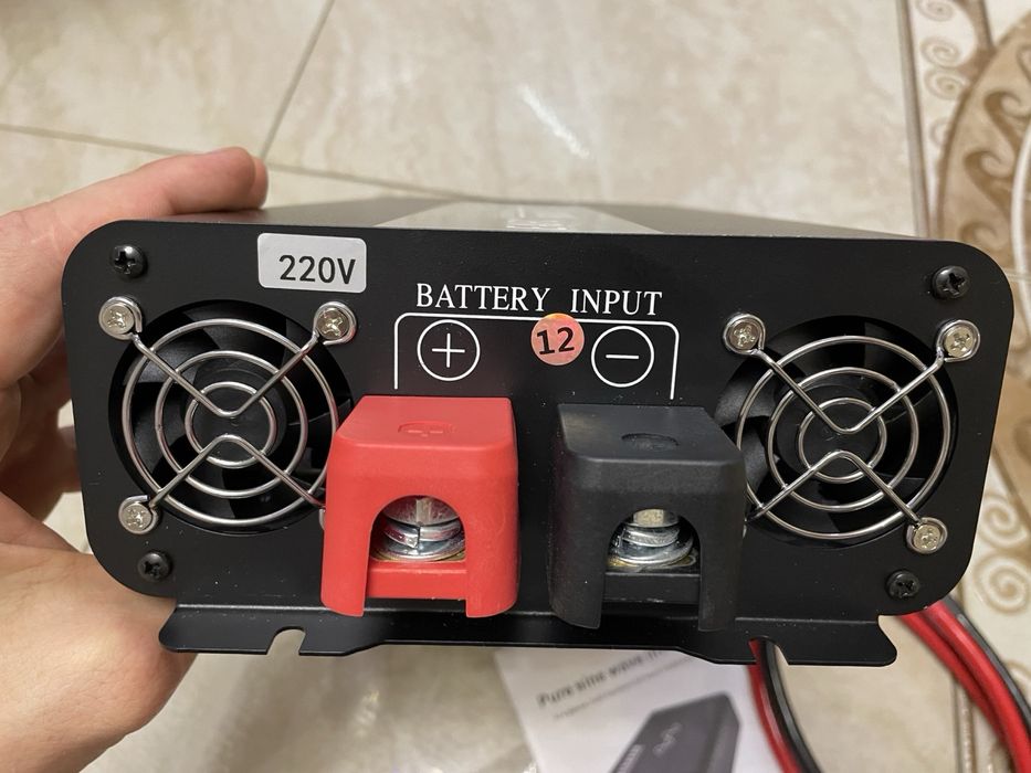 Інвертор з чистою синусоїдою 5000W Power DC 12V To AC 220V