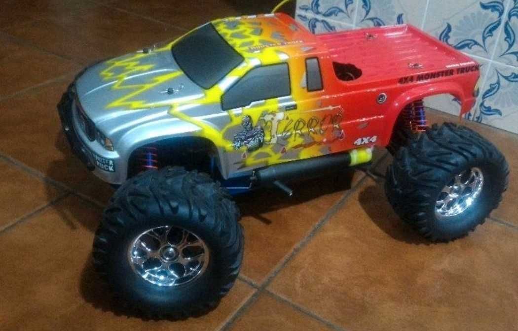 Radiomodelismo Monster 1/8 + Mini Cooper 1/10