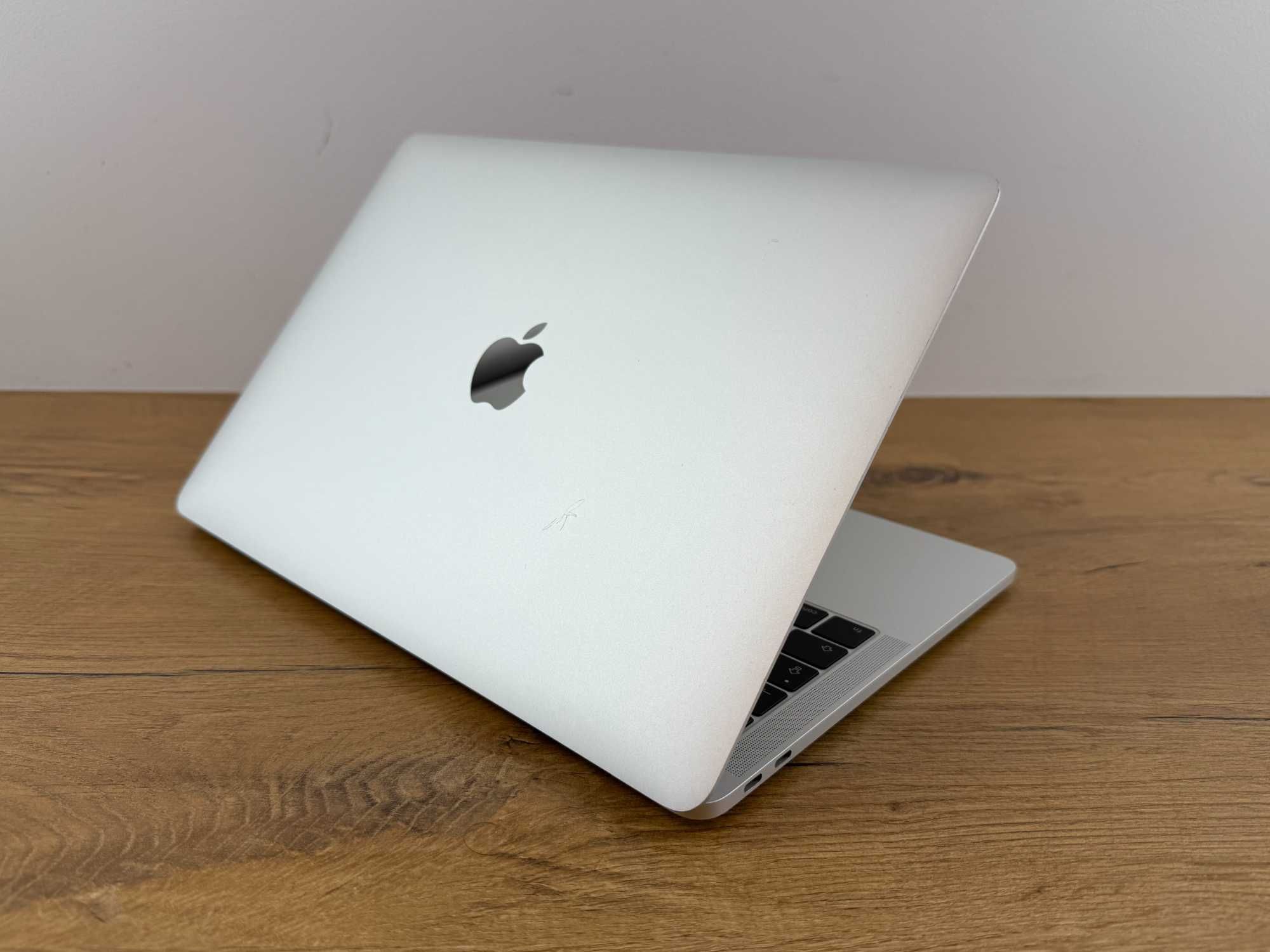 Apple MacBook PRO 13 CORE i5 2.30GHz, 8GB RAM, SSD 240GB, BATERIA 167c