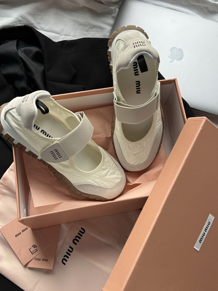 Трендові балетки Miu Miu ballet flats