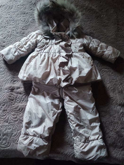 Продам зимовий комбінезон  на дівчинку