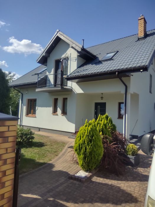 Elewacje, docieplenia budynków poddaszy, malowanie elewacji, podbitka