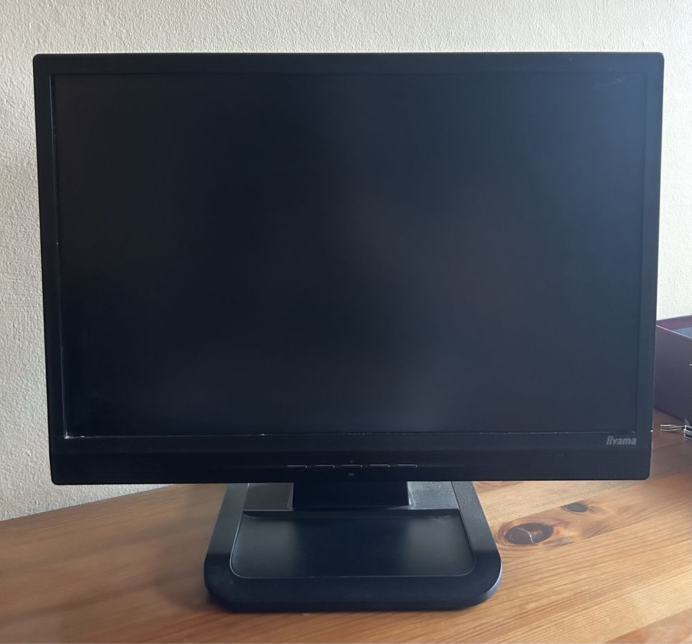 Monitor iiyama 19 cali