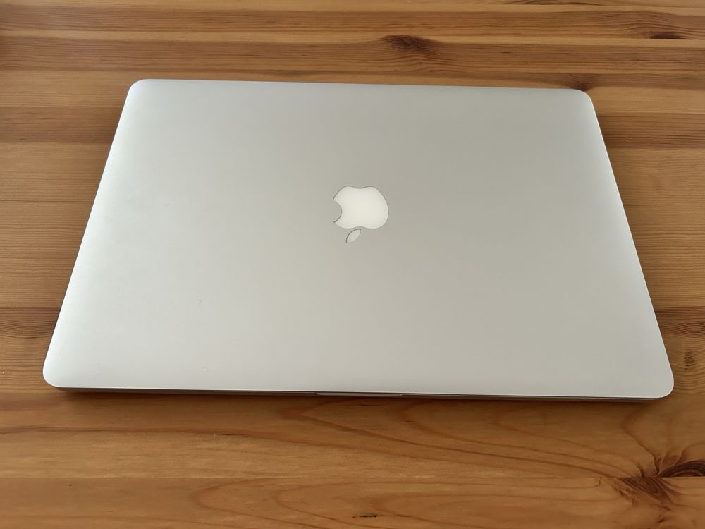 MacBook Pro 15” (2013) – 256GB SSD / 16GB RAM
