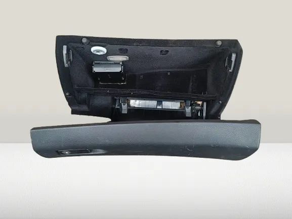 Porta luvas MERCEDES-BENZ Classe C (W204)