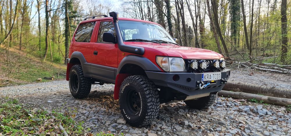 Toyota Land Cruiser J90 3.4 V6 178 KM Benzyna 4x4 Off Road Wyciągarka