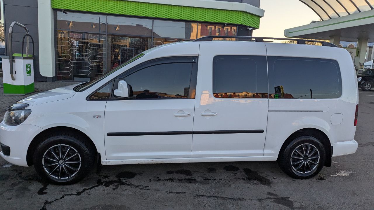 Volkswagen caddy 2012