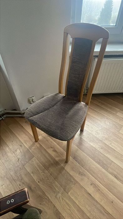 Krzesła w dobrym stanie