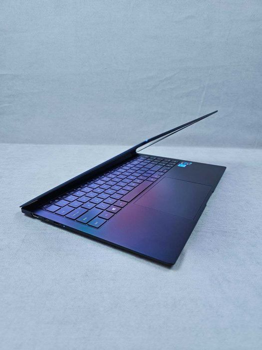 Ноутбук Samsung Galaxy Book Pro 15.6"/OLED/i7-1165G7/16GB RAM/1TB SSD