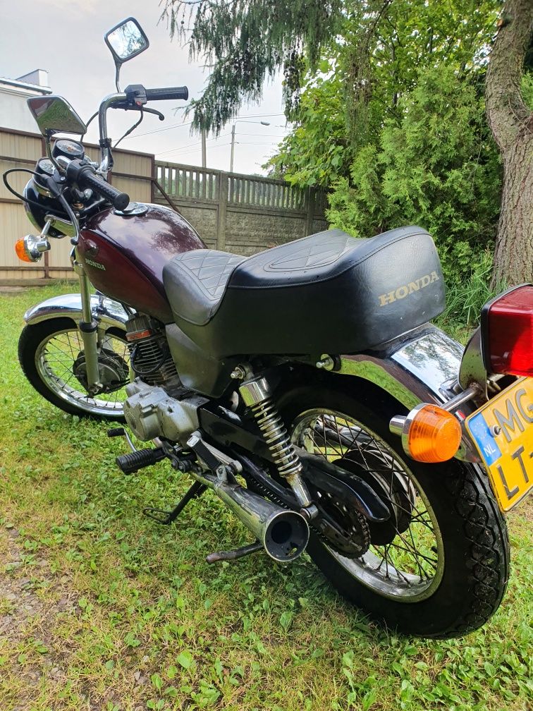 Honda CB125  CM125  1985