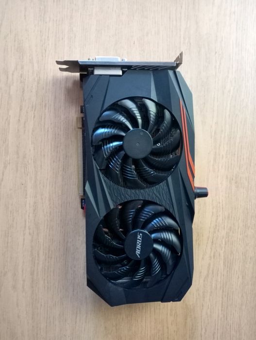 Продам відеокарту rx 570 aorus 4gb