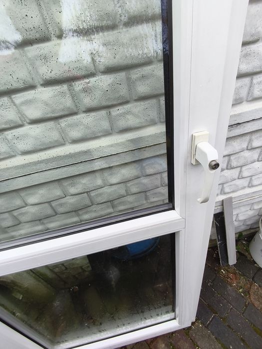 Okno drzwi na balkon lub taras