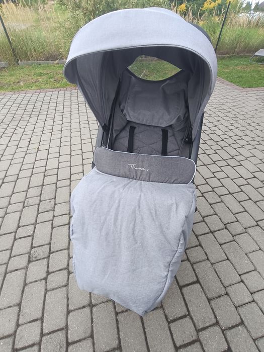Lekki wózek spacerowy Smiki Thunder