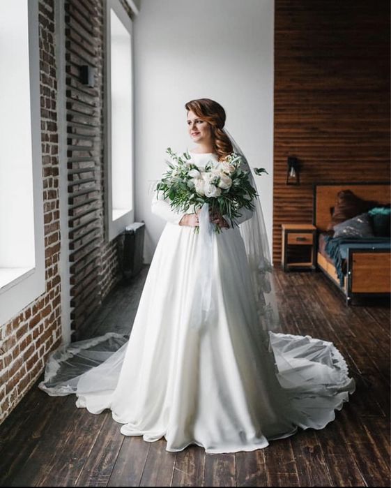 Весільна сукня