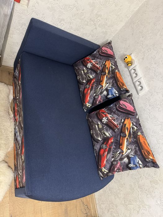 Продам детский диван