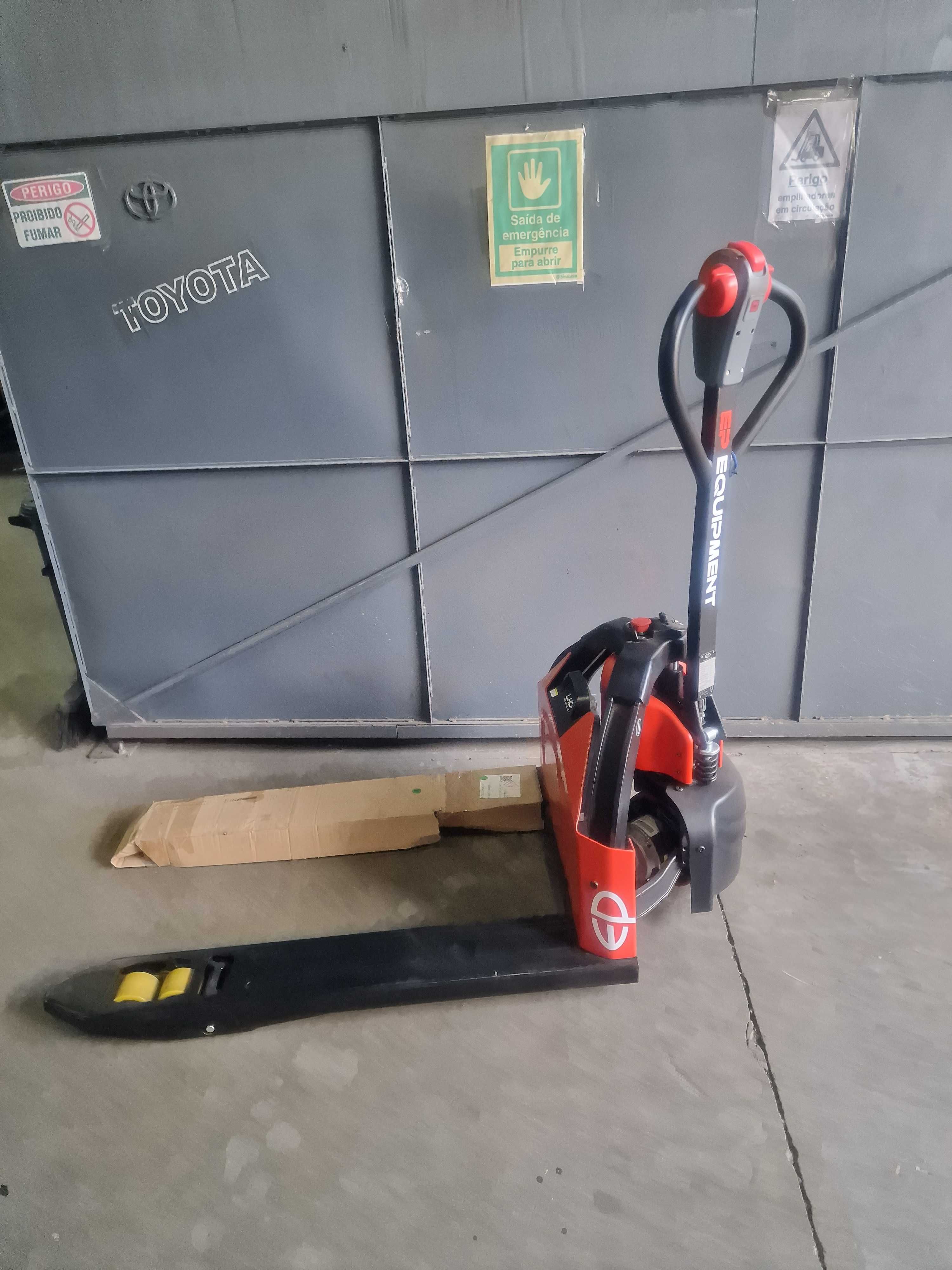 Porta paletes eletrico-Entrega Imediata