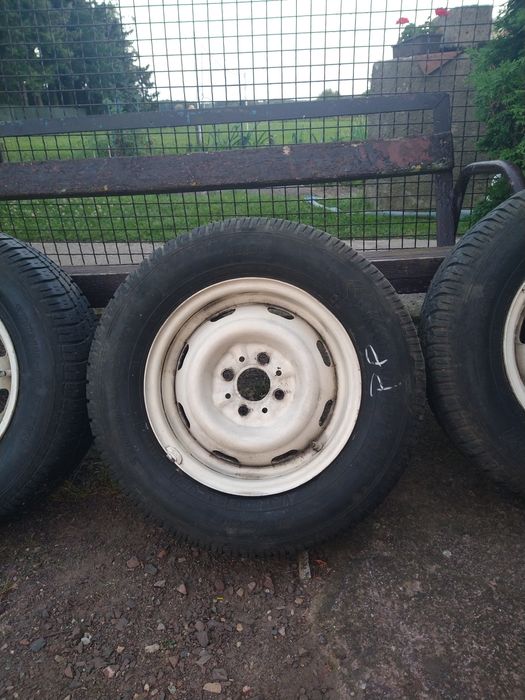 Oryginalne koła Fiat 125p jak nowe