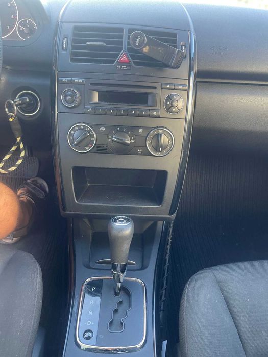 Mercedes A160 Elegance, automático, ar condicionado, só 100.000 km