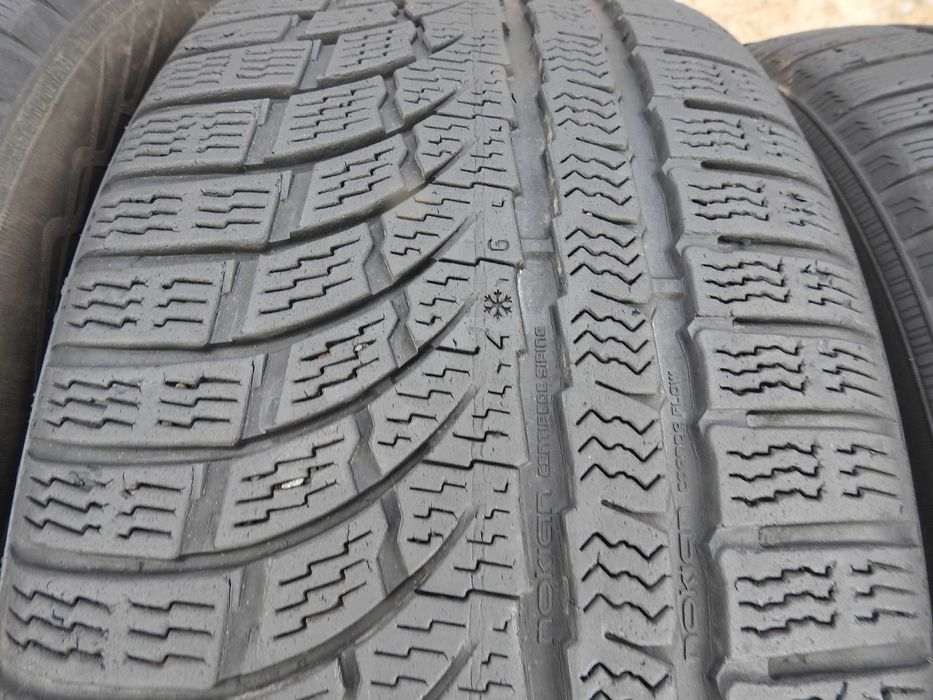 4x Nokian Hakkapeliitta WR D4 235/45r18 98V 2x6,7 2x6mm 18rok