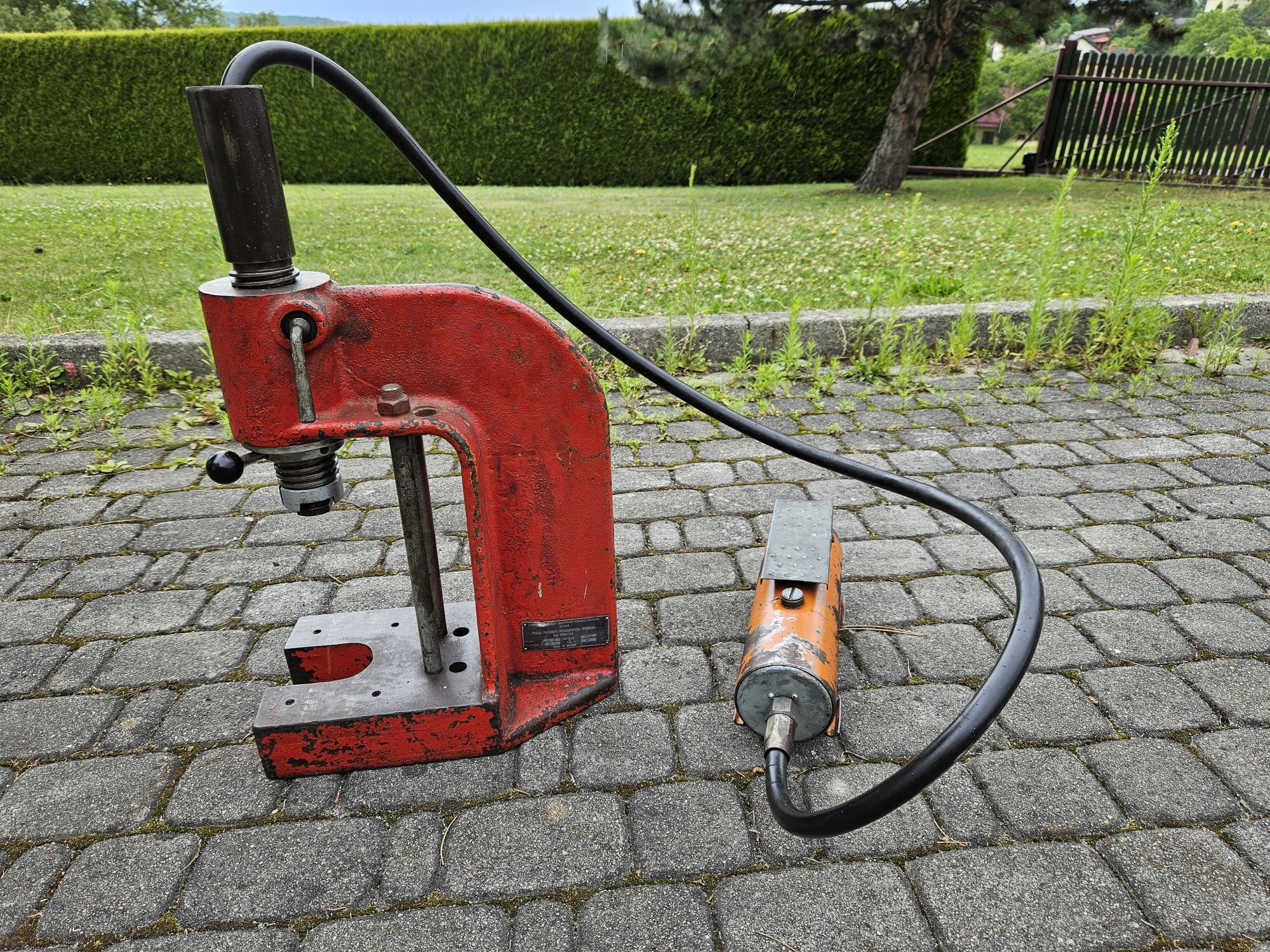 Prasa hydrauliczna
