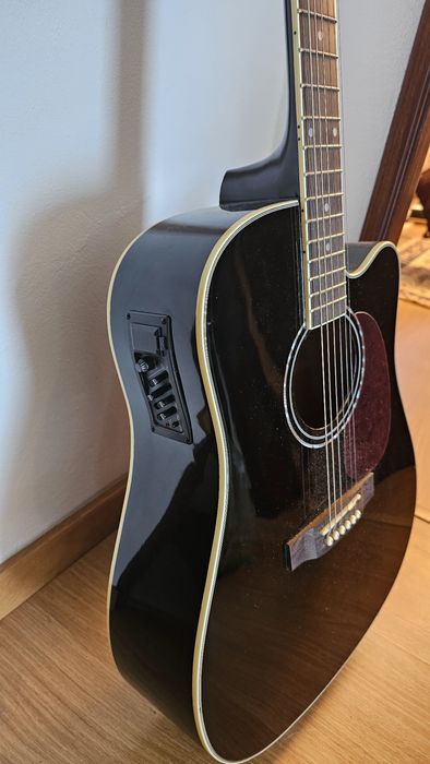 Guitarra electro acustica