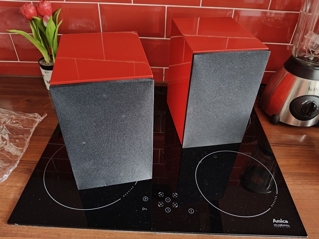 Kolumny podstawkowe, półkowe Pro-Ject Speakerbox 5, czerwone