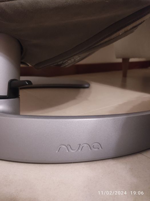 Espreguiçadeira Nuna Leaf como nova
