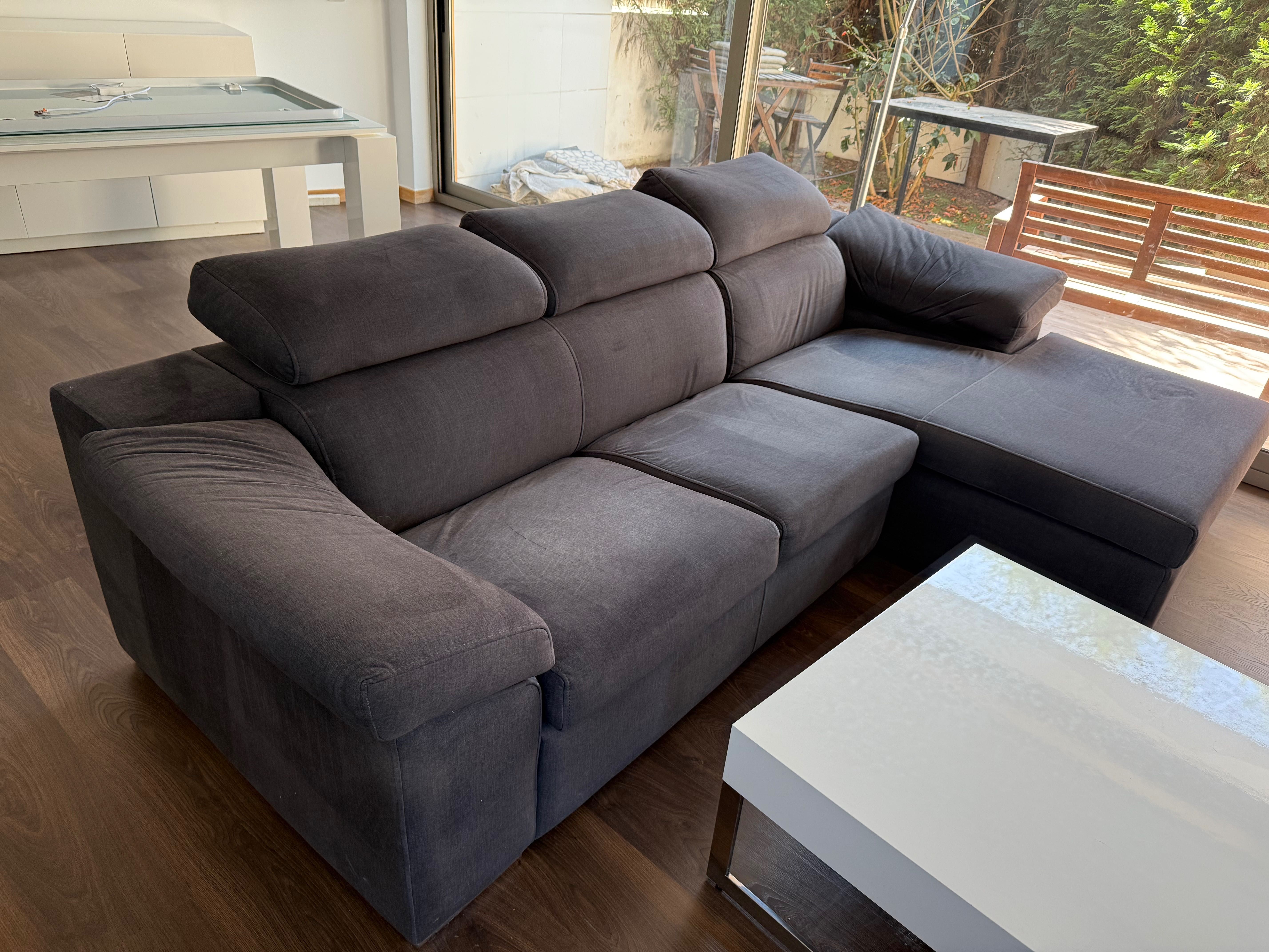 Sofá com Chaise Long
