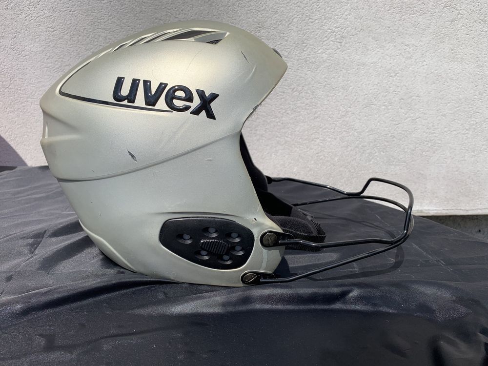 Kask narciarski szczękowy Uvex 59-60 cm